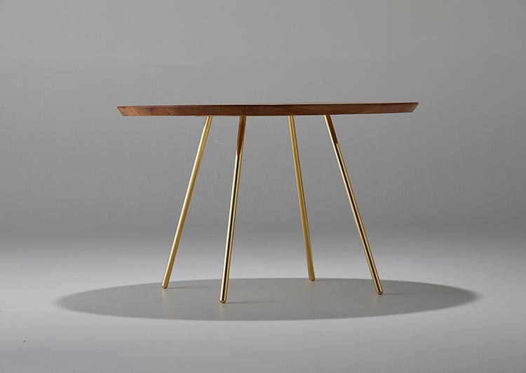 Flow Round Dining Table